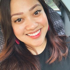 Meet your Posher, Josol